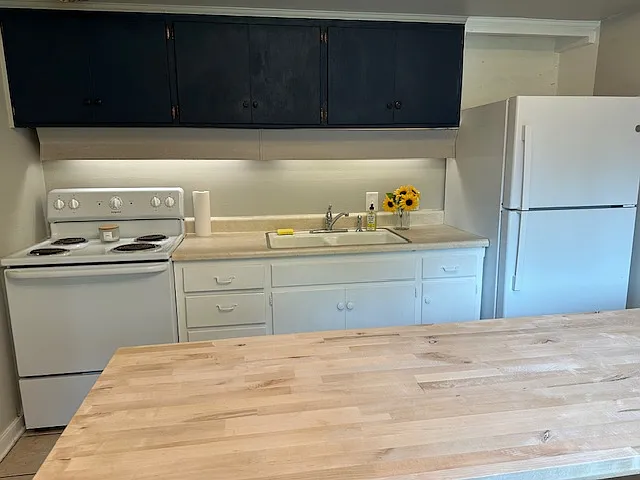 120 Kindred Street - 1 — Photo 3