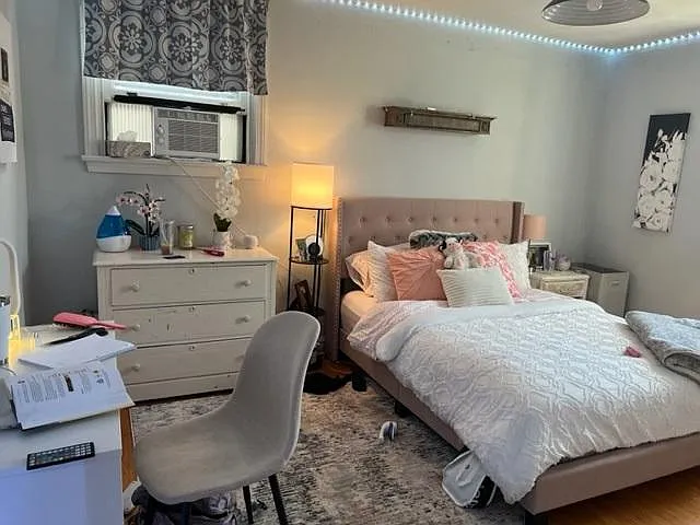 5 bed, 3.5 bath, 2500 sqft, $2,800 — Photo 4
