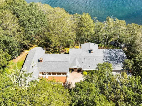 67 Redwood Circle, Mashpee, MA 02649