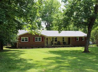 350 Hickory Ln, Bowling Green, KY 42101