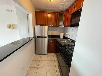 Rented by Metropolis International Realty Inc.