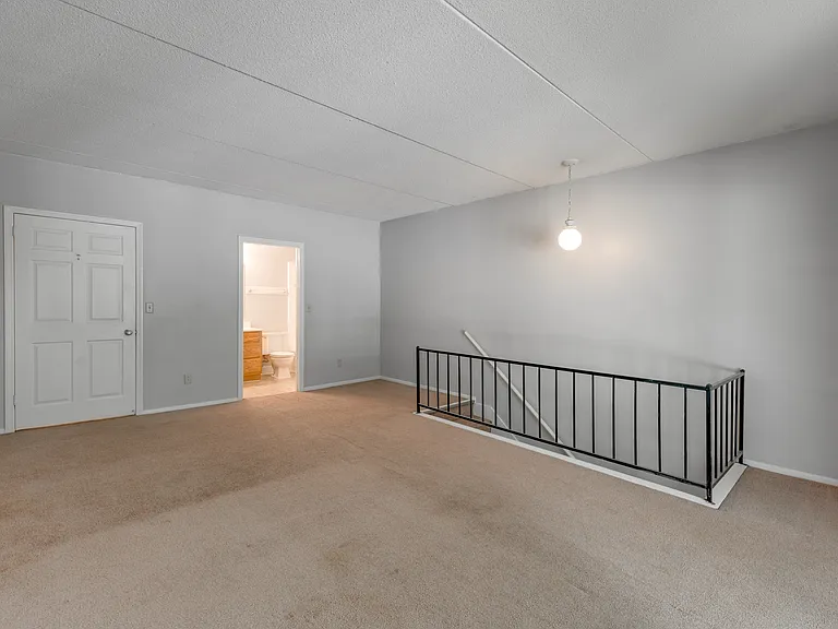 112 Sweetland Dr #3 — Photo 11