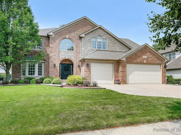 3427 Redwing Dr, Naperville, IL 60564