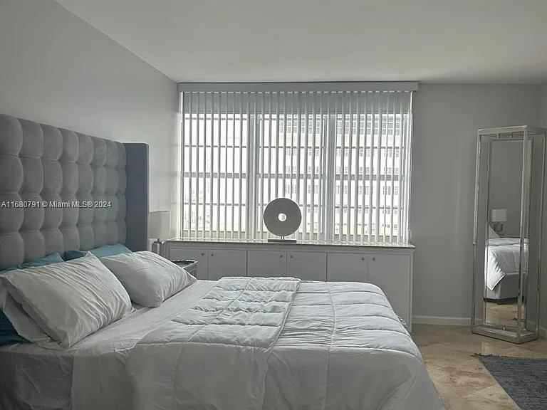 100 Lincoln Rd #608 — Photo 17