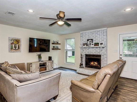 5th image of 4710 Pebble Creek Pl