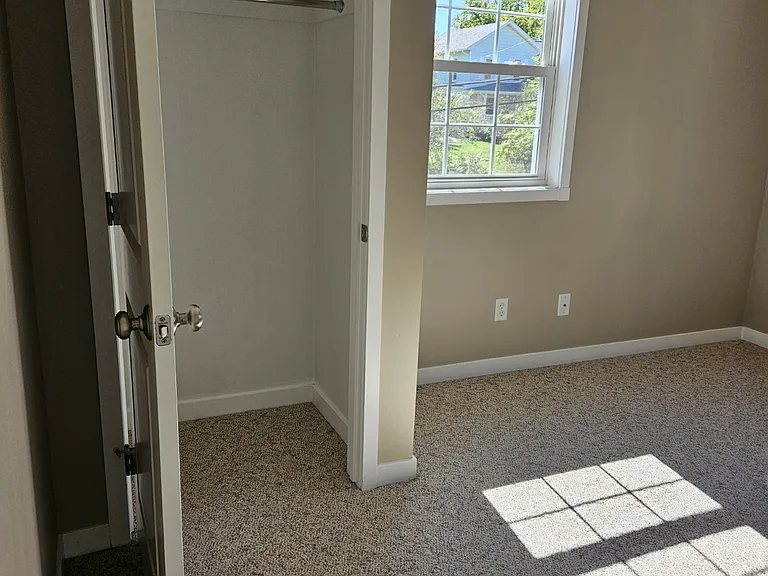 316 W Main St — Photo 9