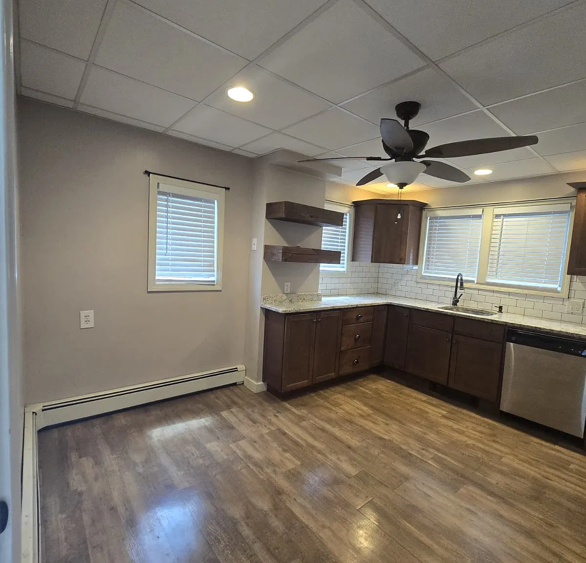 2 bed, 996 sqft, $2,800 — Photo 2
