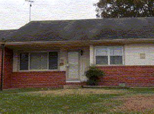 1645 Skyline Dr, Norfolk, VA 23518