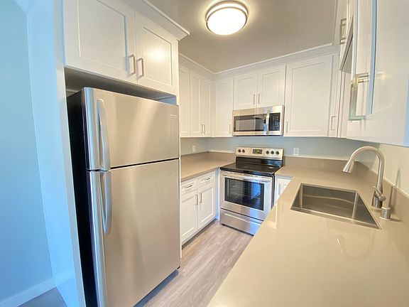 3rd image of 3486 Military Ave APT 2
