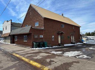 137 Lake Linden Ave, Calumet, MI 49913