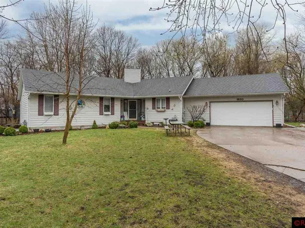 1620 Northridge Ln, North Mankato, MN 56003