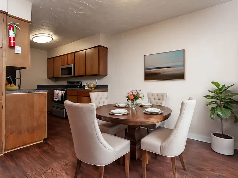Northgate Square Apartments — Photo 5