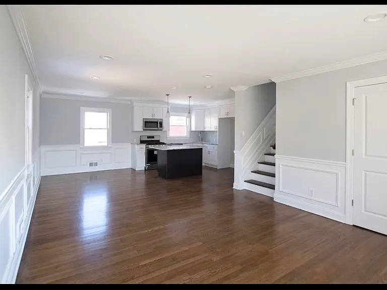 479 Union Ave #1 — Photo 4