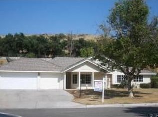 2098 Loveland Dr, Riverside, CA 92509