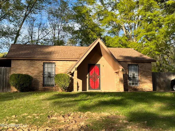 2332 Princess Pine Dr, Jackson, MS 39212