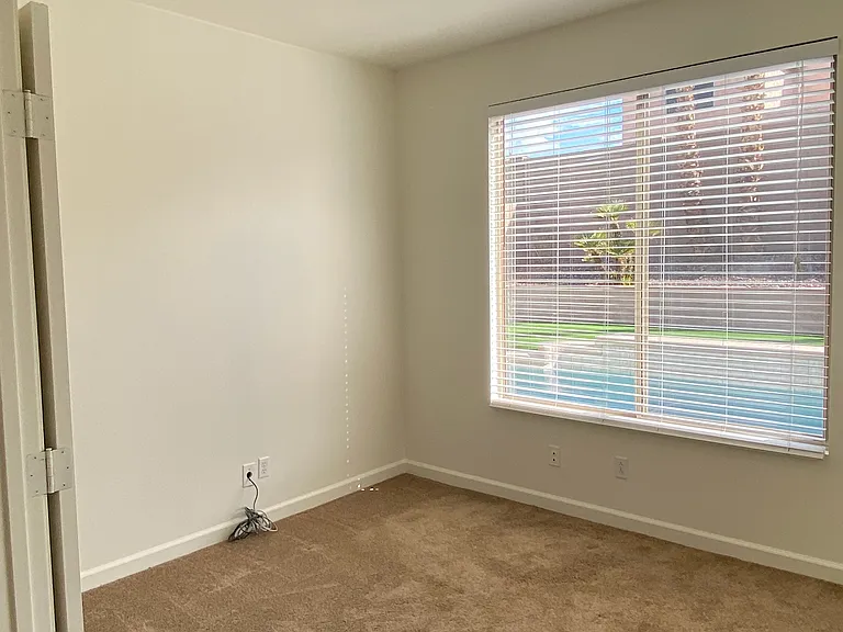 1818 W Glenhaven Dr — Photo 10