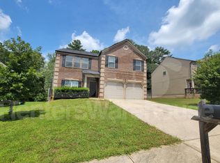 300 Hillcrest Ct, Hampton, GA 30228