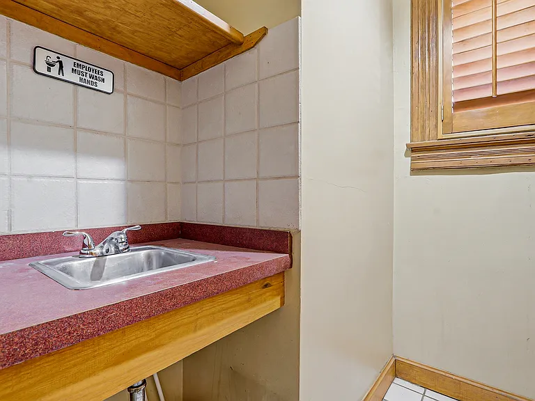 1406 Wyoming Ave #1 — Photo 16