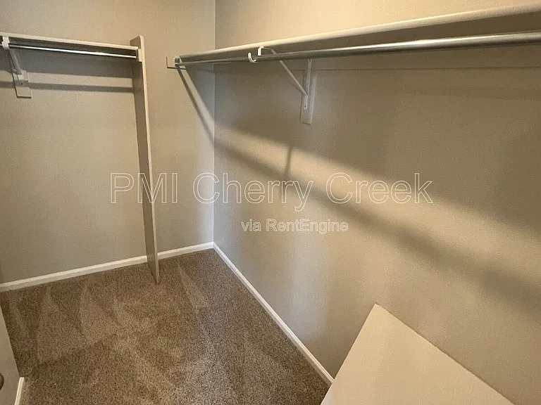 741 N Tempe St — Photo 18