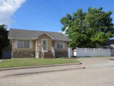949 E 4th St, Russell, KS, 67665