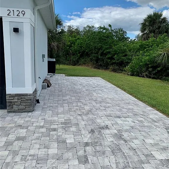 2129 Lorraine Dr — Photo 27