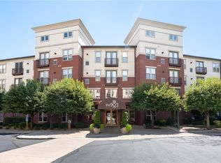 1000 Providence Pl APT 135, Providence, RI 02903