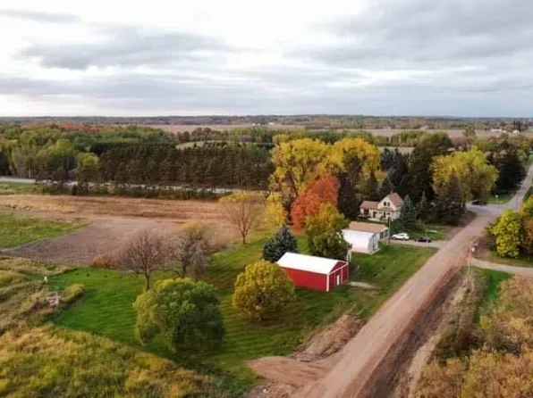 32266 Virgo St NE, North Branch, MN 55056