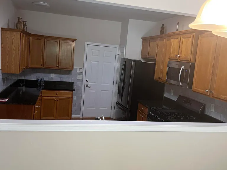 308 Dyersville Dr — Photo 25