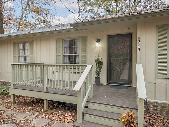 3rd image of 4343 Springhill Dr