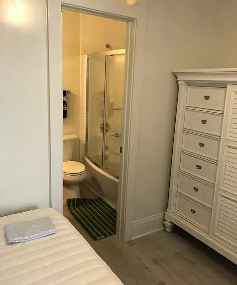 1019 Adams St #E — Photo 10