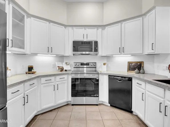 2989 N 44TH Street #2039, Phoenix, AZ 85018