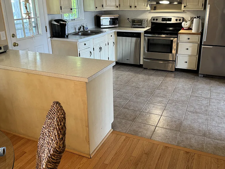 3 Feake Ave — Photo 6