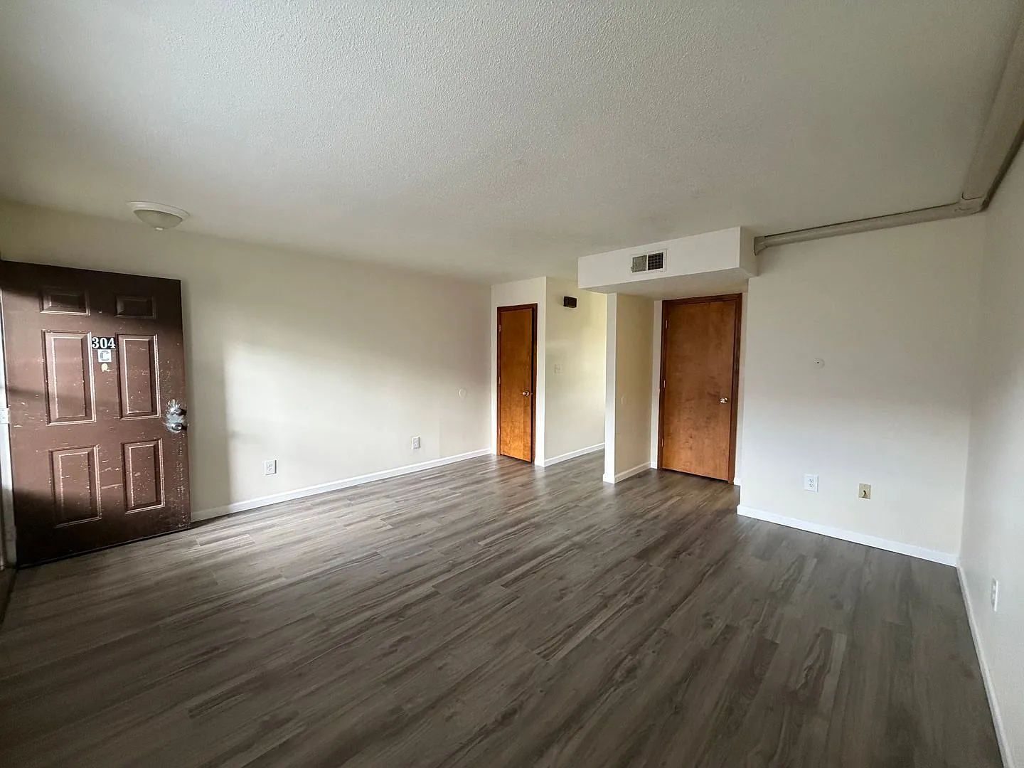 304 Martin Court — Photo 2