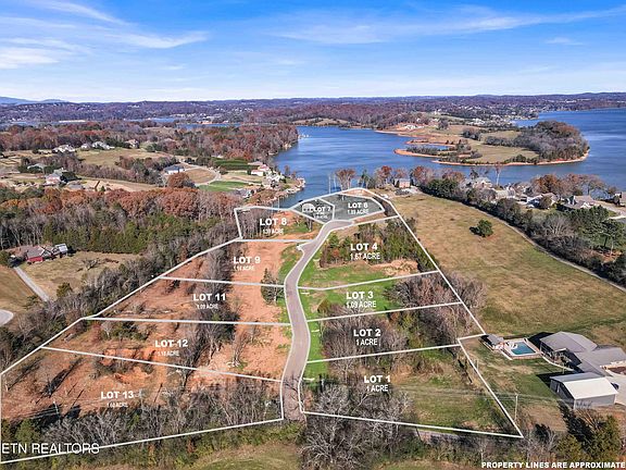3rd image of 3830 Lakeside Estates Way