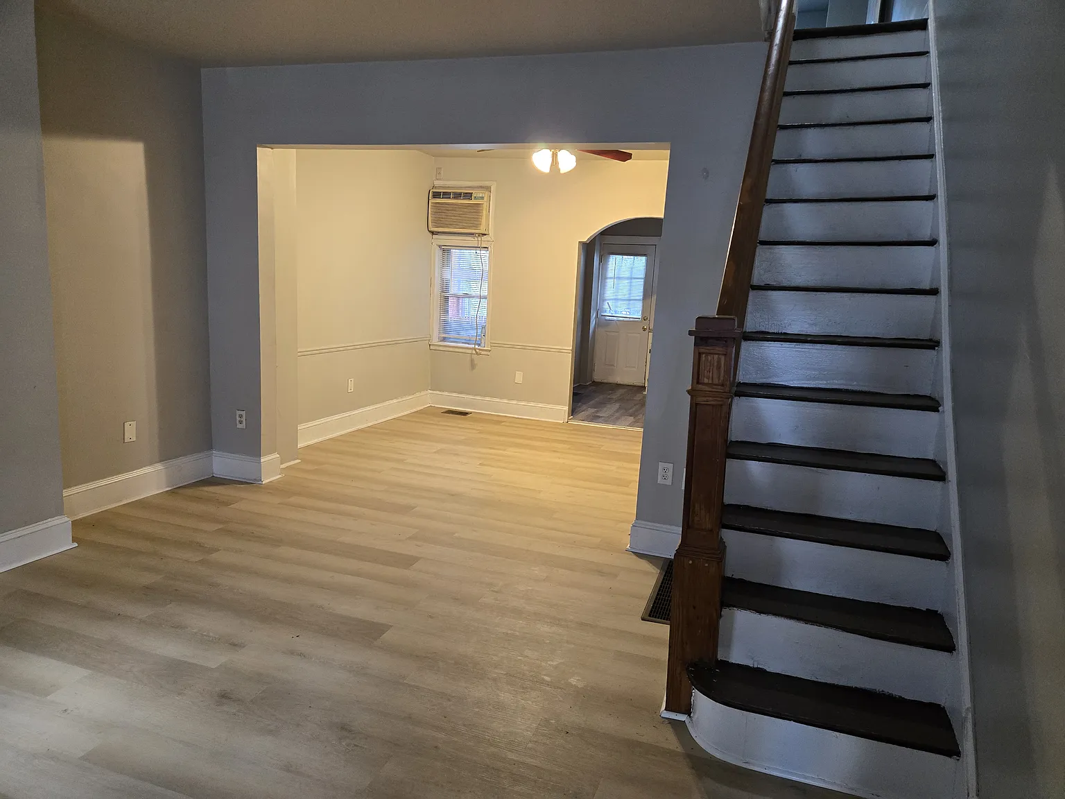 3 bed, 1036 sqft, $1,600 — Photo 3