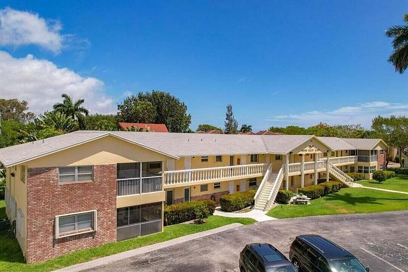 125 W Hidden Valley Blvd APT 2, Boca Raton, FL 33487 Zillow
