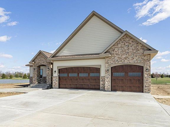 2nd image of 1027 S Huntsville Rd