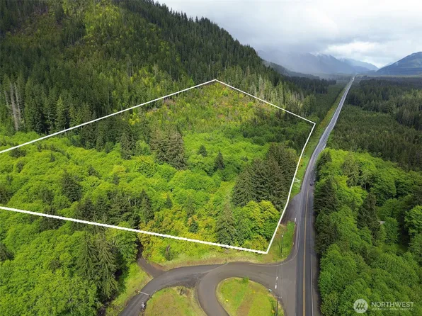 14 E Snider Road, Port Angeles, WA 98363