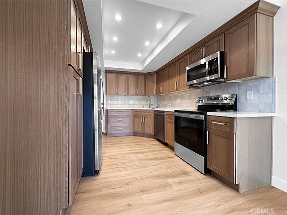 4th image of 9948 Del Rio Way