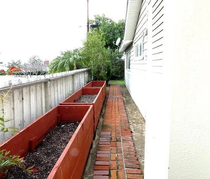 1165 Leonard Ave — Photo 30