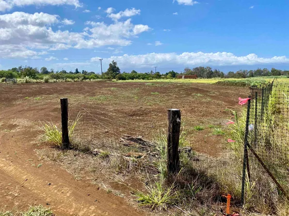 2450 Baldwin Ave Unit B, Makawao, HI 96768