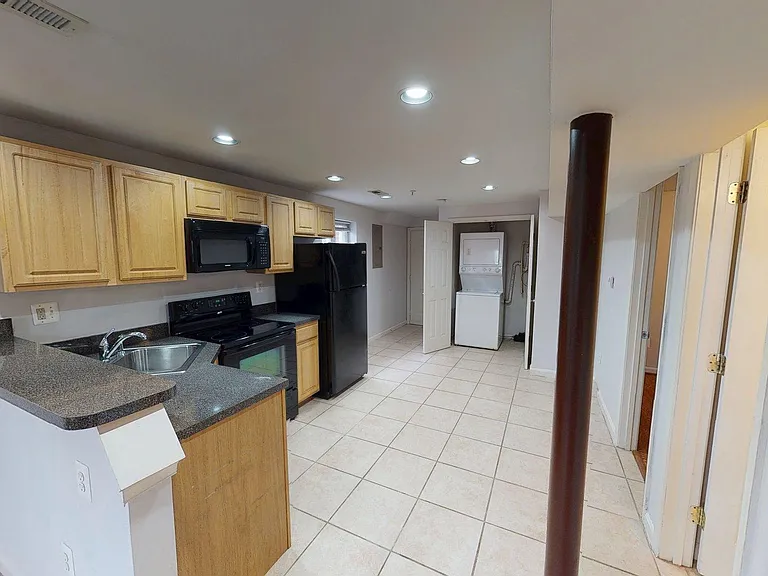 732 Park Rd NW #B-4 — Photo 11