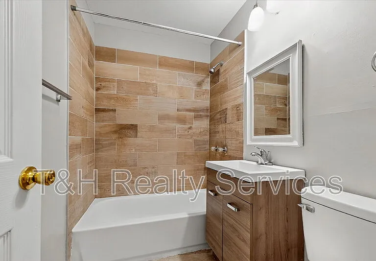 4924 Farrington Ave — Photo 23