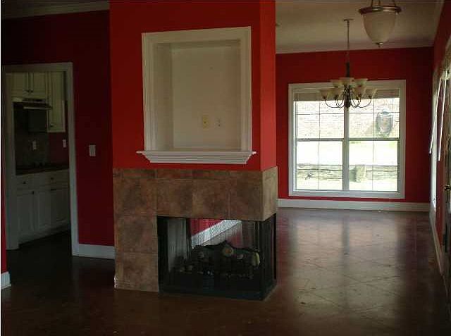 2nd image of 100 River Ridge Ct