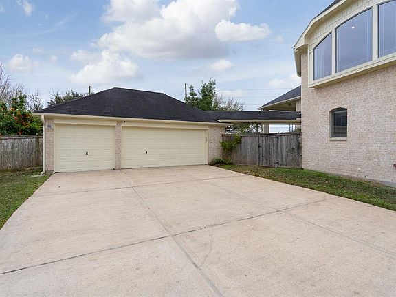 5th image of 7019 Lake Haven Ct