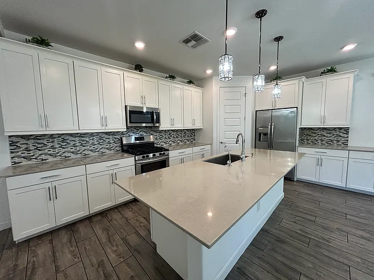 1146 E Weatherby Way — Photo 18