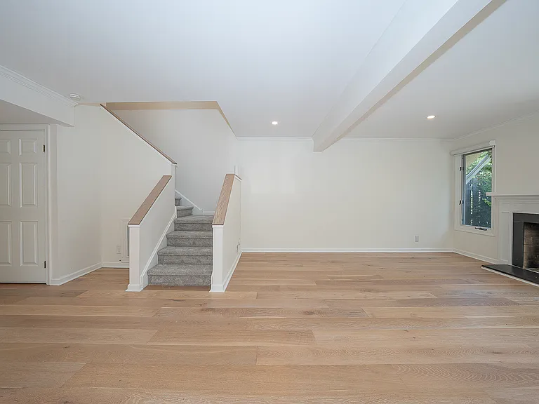 116 Montrose Ave #H — Photo 20