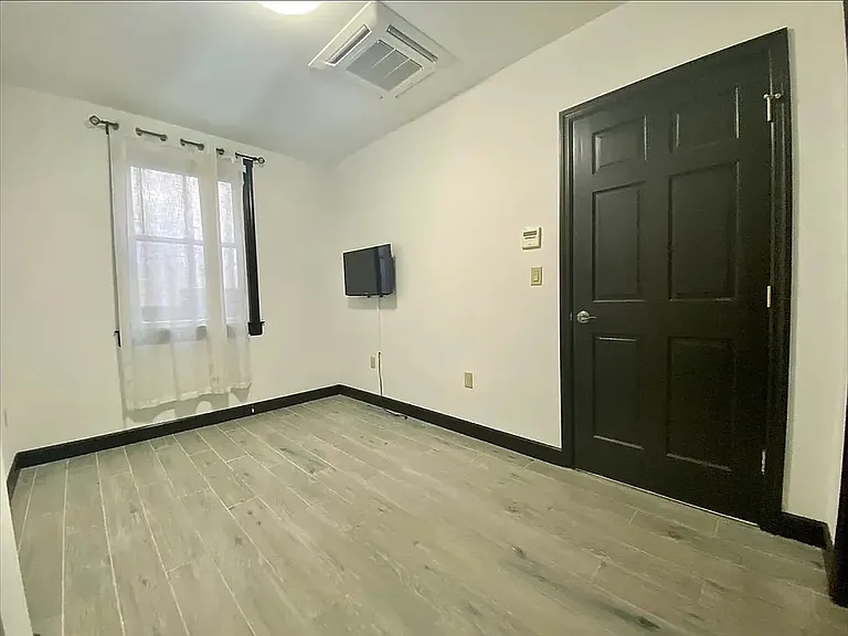 175 1st Ave #3R — Photo 7
