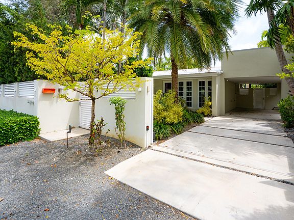 2nd image of 2412 Linda Ave