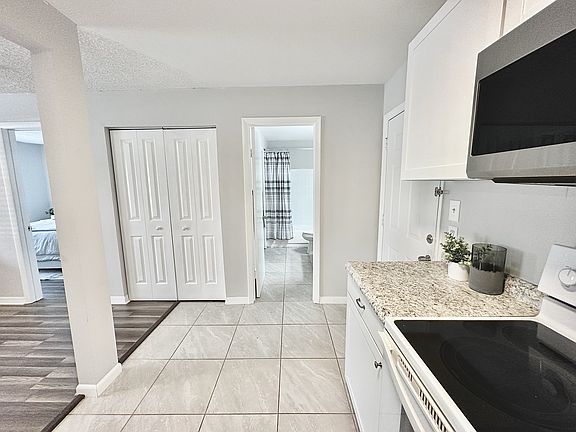 2nd image of 2512 W Stroud Ave APT 233